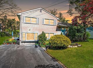 160 Loomis Ct, Princeton, NJ 08540