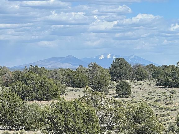2nd image of 10747 Espee Rd
