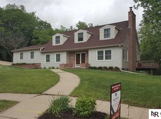 9316 N 53rd Cir, Omaha, NE 68152
