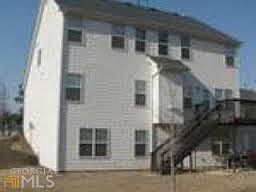 2nd image of 553 Vickers Ln
