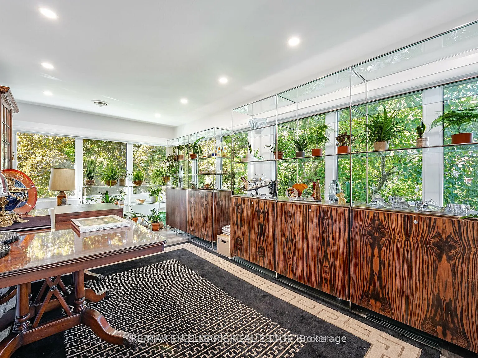 3 bed, $5,195 — Photo 3