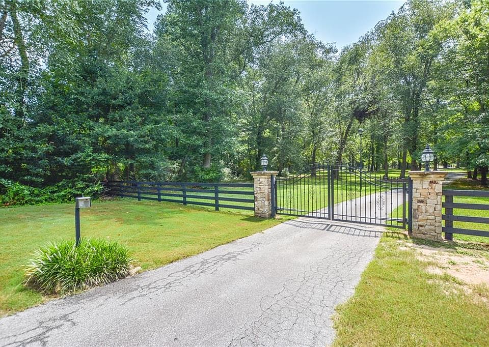 1st image of 7467 Woody Springs Dr
