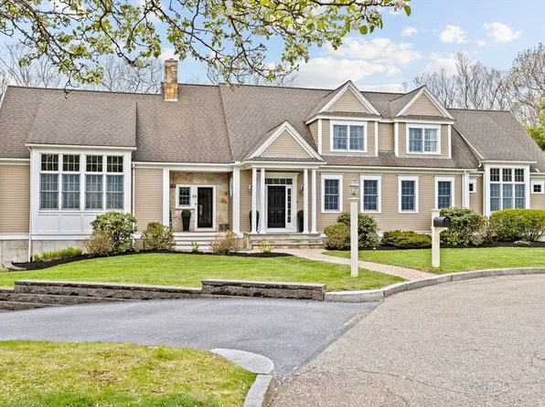 39 Arrowwood Dr, Scituate, MA 02066