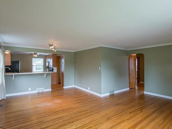 4th image of 1417 Westminster Dr