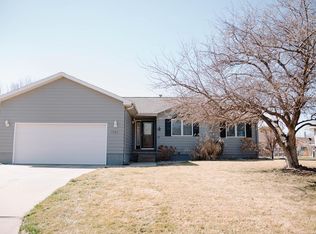 1907 Birchwood St, Aurora, NE 68818