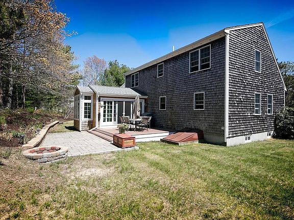 3rd image of 8 Topsail Ln