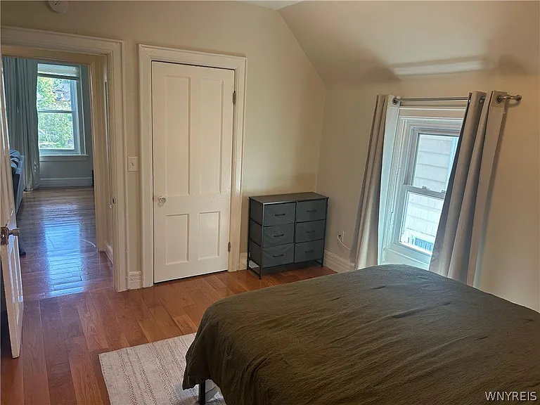 40 Lisbon Ave #UPPER — Photo 17