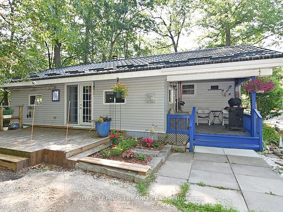 4th image of 9910 Northville Cres #B11