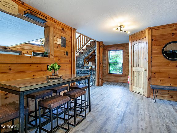 17th image of 920 Falcon View Way