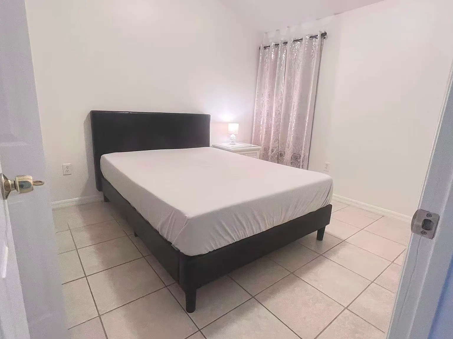 4 bed, 1754 sqft, $700 — Photo 2