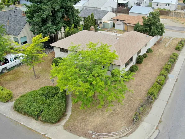 2604 W Crown Ave, Spokane, WA 99205