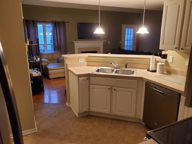 2nd image of 8603 Lazelle Commons Dr