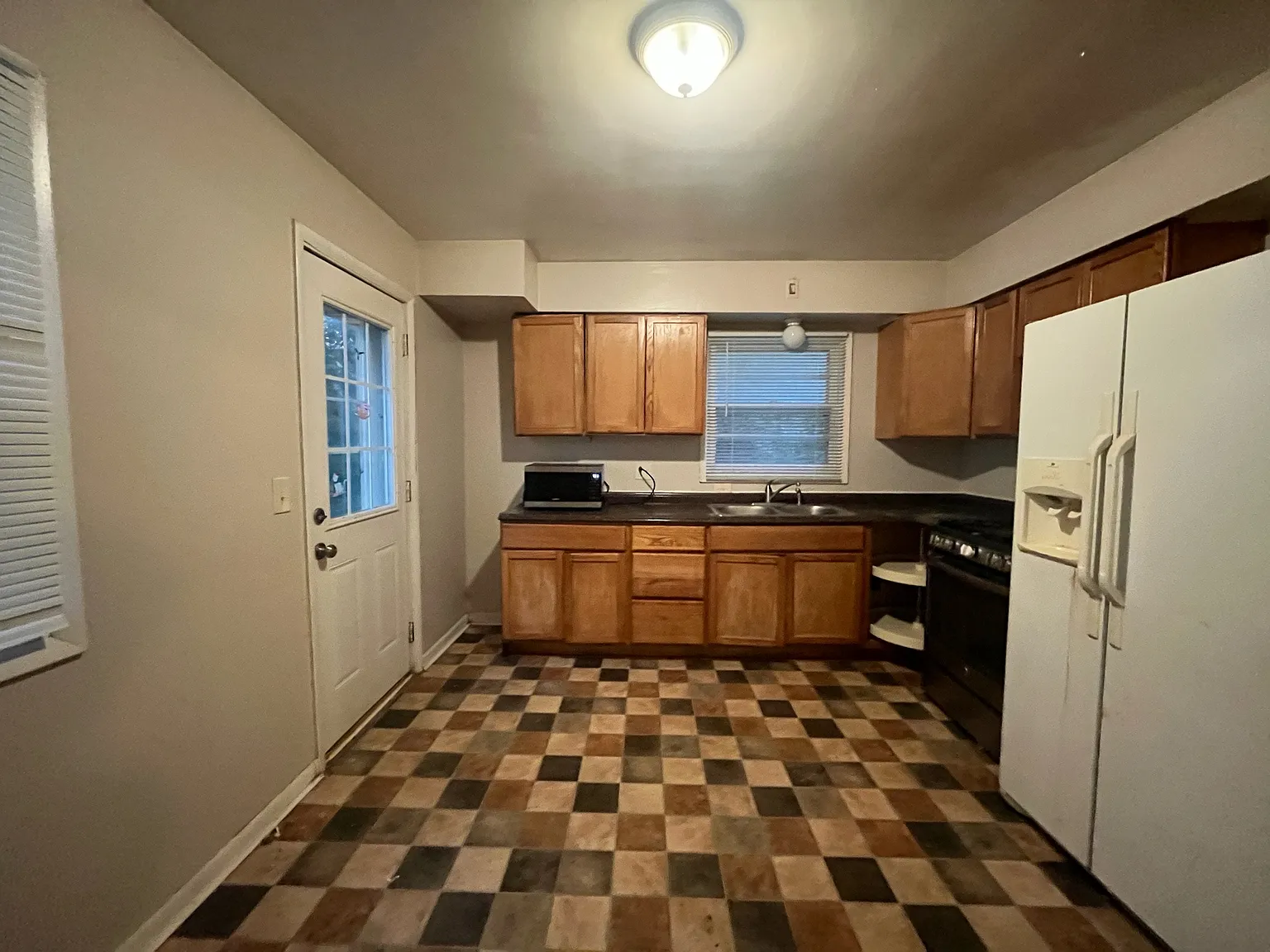 5350 North 44th Avenue - 1 — Photo 3