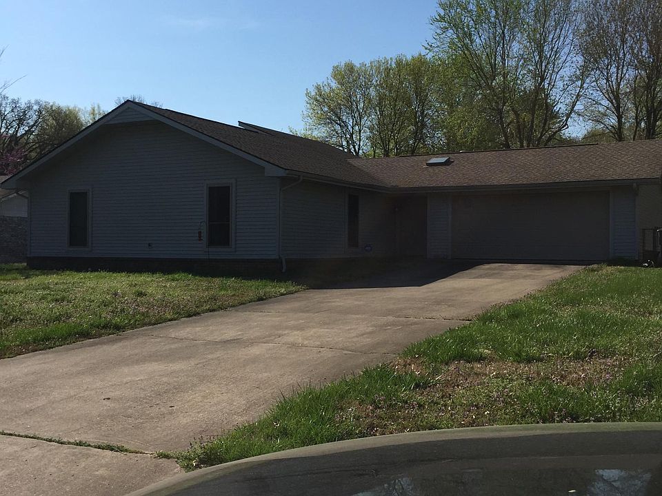 1st image of 2114 W Loren Cir