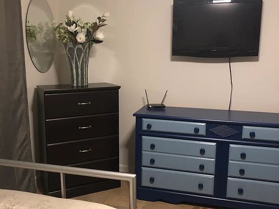 3rd image of 707 Shalimar Dr APT B