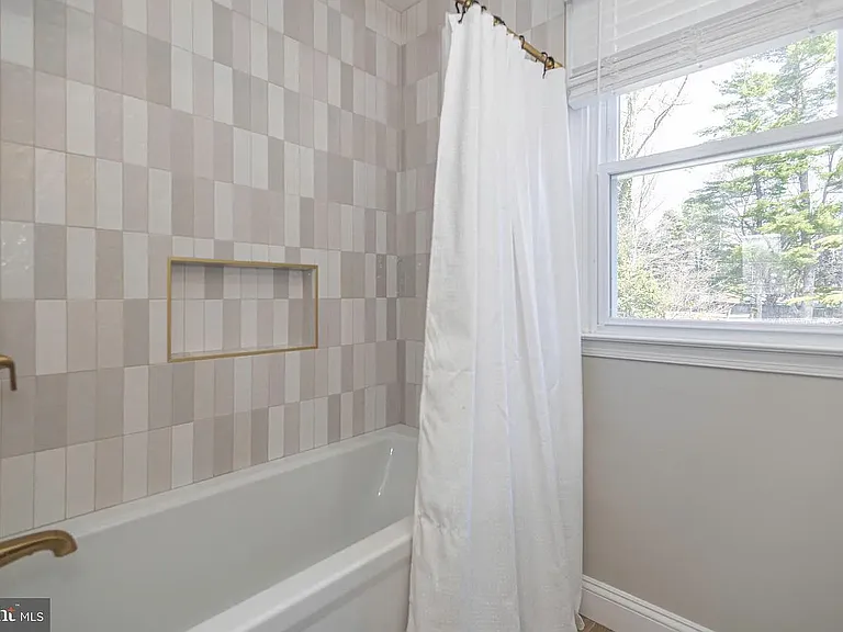125 Bruce Rd — Photo 26
