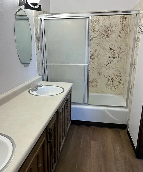 Huge Nob Hill 1 Bedroom w/ Garage, Storage, Ref. Air, & Updates — Photo 33