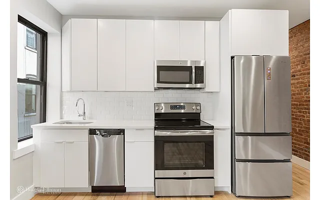 Rented by Douglas Elliman | media 2