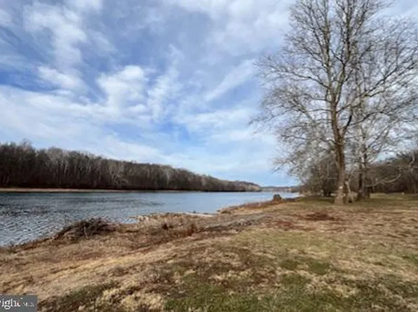 Lots 10 & 10a Colston Dr, Falling Waters, WV 25419