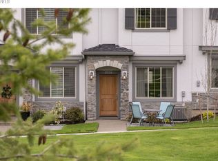 29124 SW Costa Cir E, Wilsonville, OR