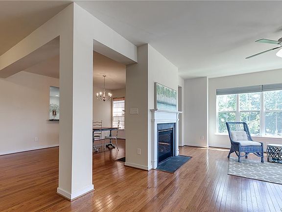 4th image of 1700 Parkwood Ave #1700