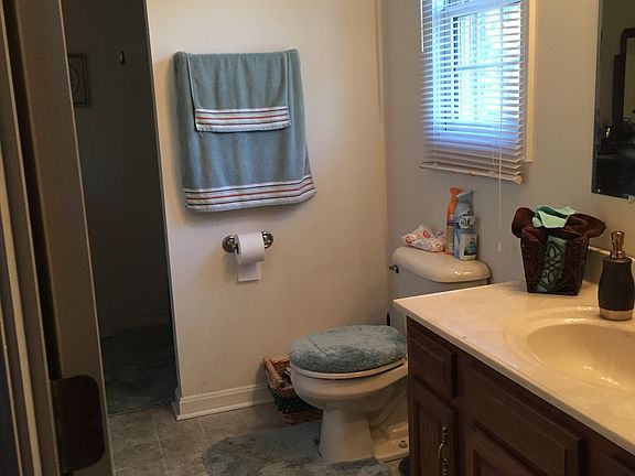 5th image of 100 Eagle Dr