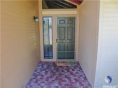 3rd image of 216 Saddle Ct
