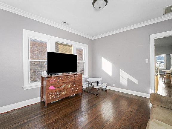 2nd image of 1430 S 60th Ct