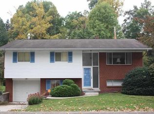 131 Larkspur Dr, Huntington, WV 25705