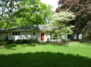 927 Cherry St, Perrysburg, OH
