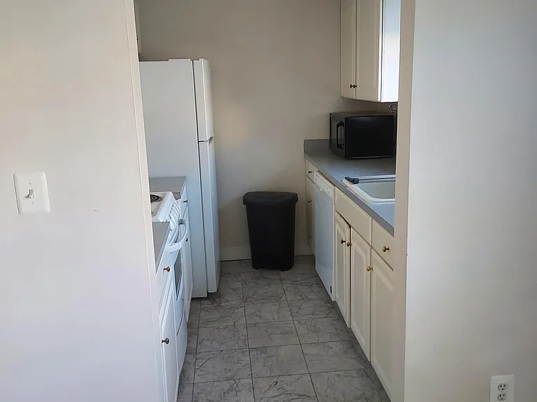 610 Madison St #200 — Photo 12