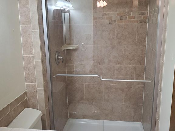 5th image of 5843 Bridleford Ln