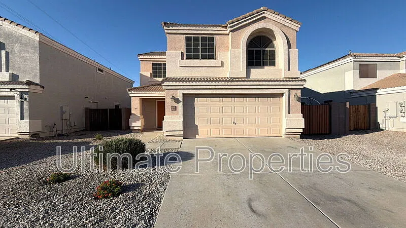 3 bed, 2.0 bath, 1949 sqft, $2,095 — Photo 1