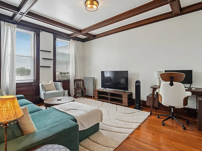 27 Thorne St #5 — Photo 4