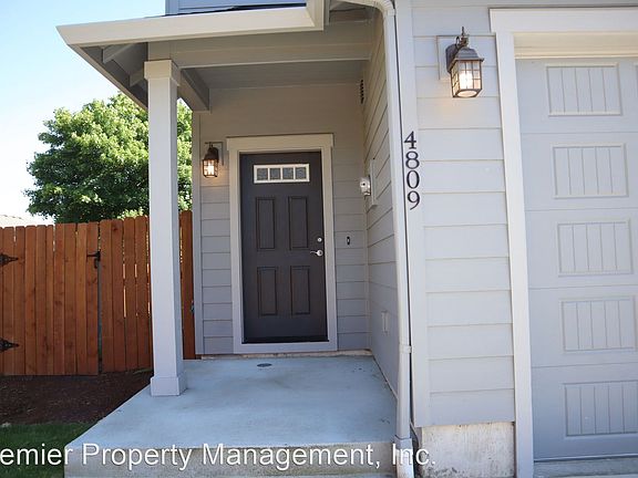 2nd image of 4809 NE 124th Ct