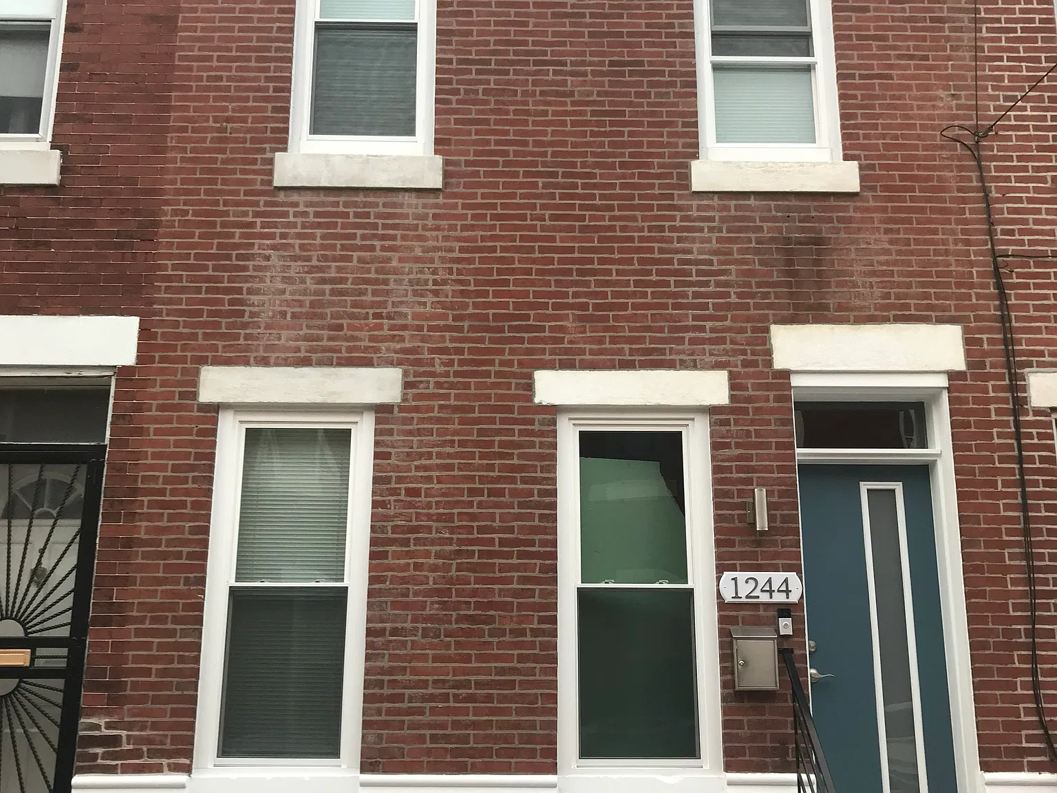 1244 S Dover St — Photo 1