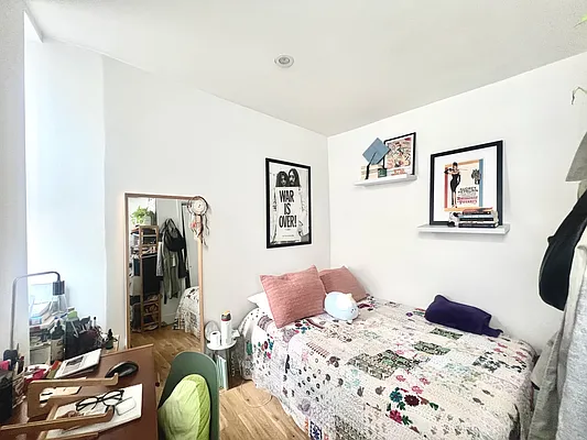 Rented by Nolita Group | media 7