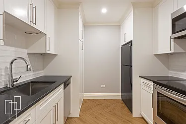 Rented by Garfield Realty 