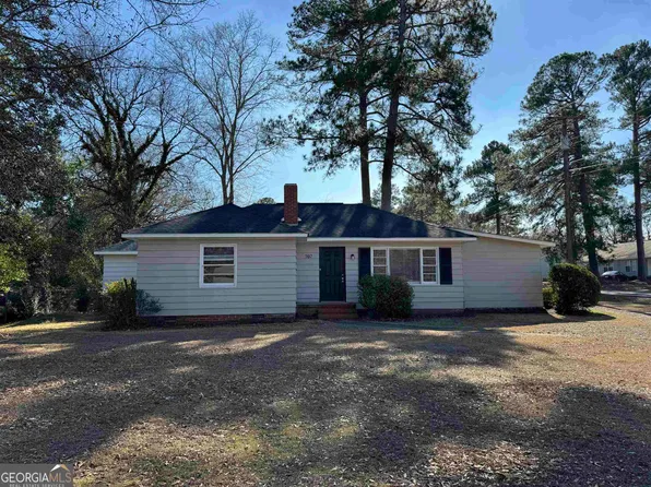 707 W Church St, Fort Valley, GA 31030