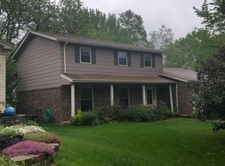 8820 S Laclede Station Rd, Saint Louis, MO 63123