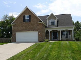 165 W Glenview Dr, Lenoir City, TN 37771