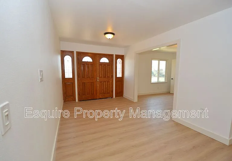 13515 W Telegraph Rd — Photo 13