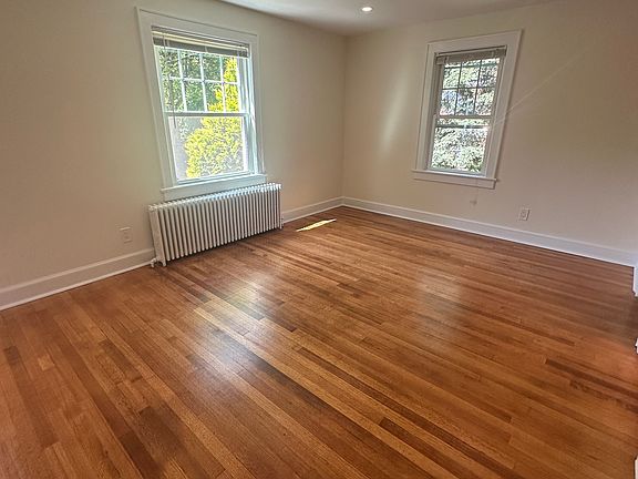 5th image of 17 Amory Ave Unit B