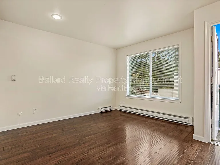 9030 Greenwood Ave N #106 — Photo 4