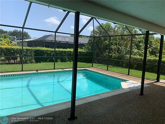 3rd image of 8645 Ramblewood Dr