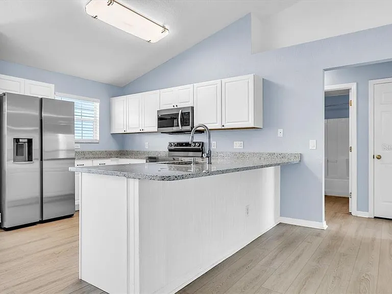 1708 Blue Lake Cir — Photo 14
