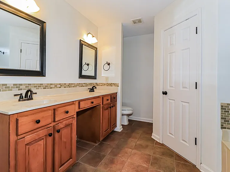 5432 Milton Ridge Dr — Photo 13
