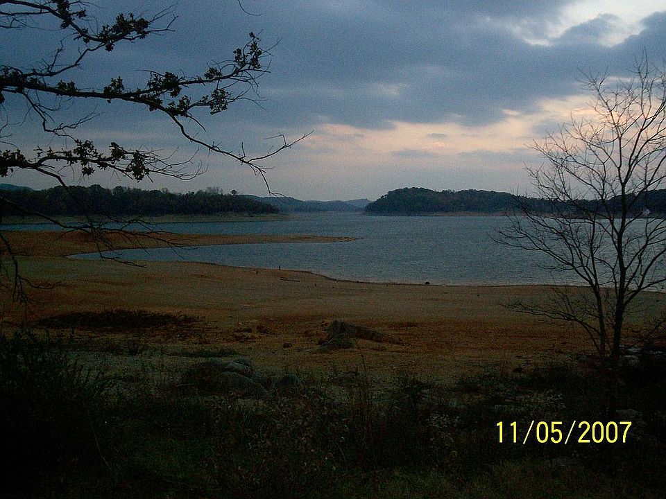 2nd image of Oak Grove Rd