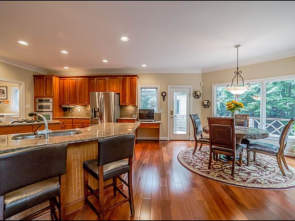 2nd image of 3207 Upper Wynnewood Pl