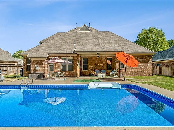 4th image of 105 Tanner Ln